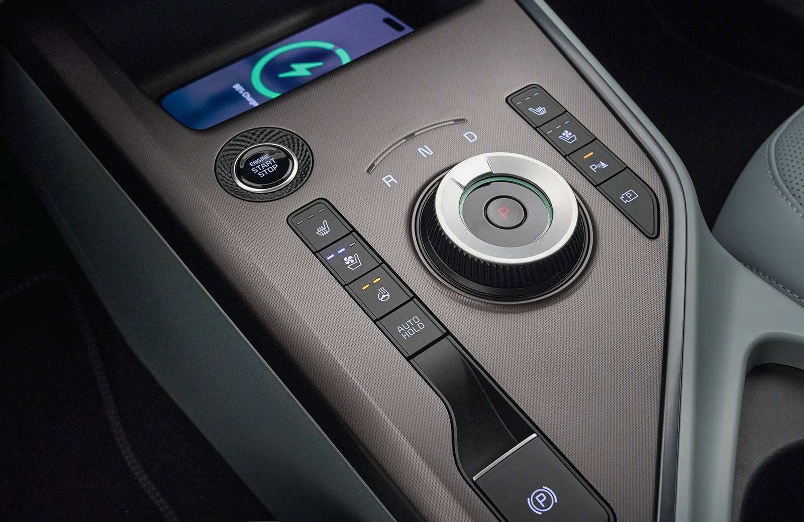 Middenconsole nieuwe Kia Niro Hybrid