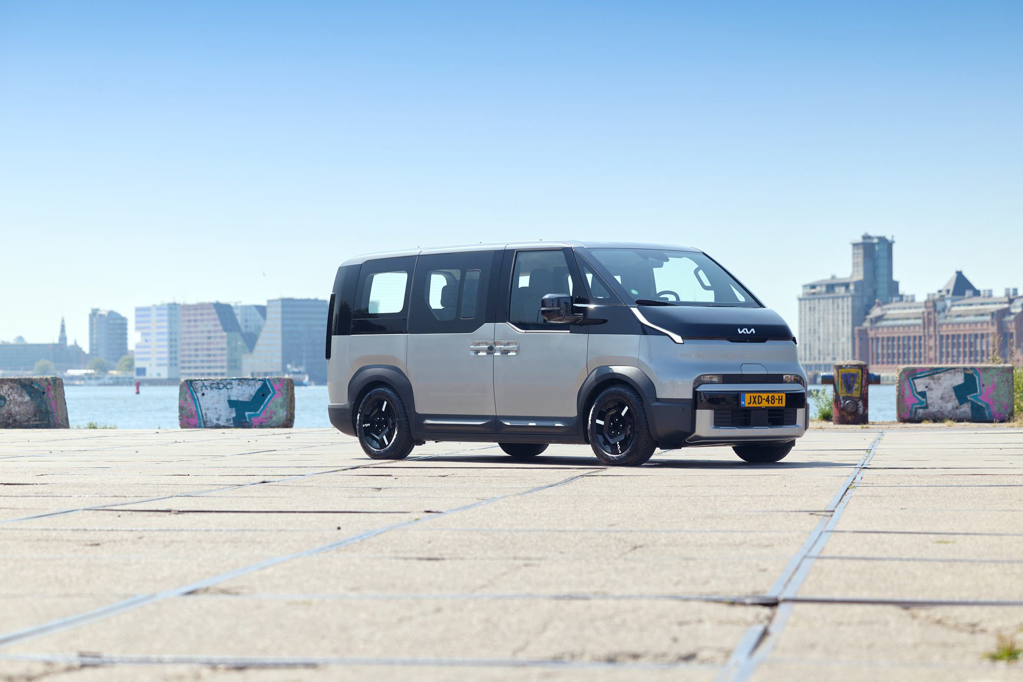 Kia PV5 Passenger